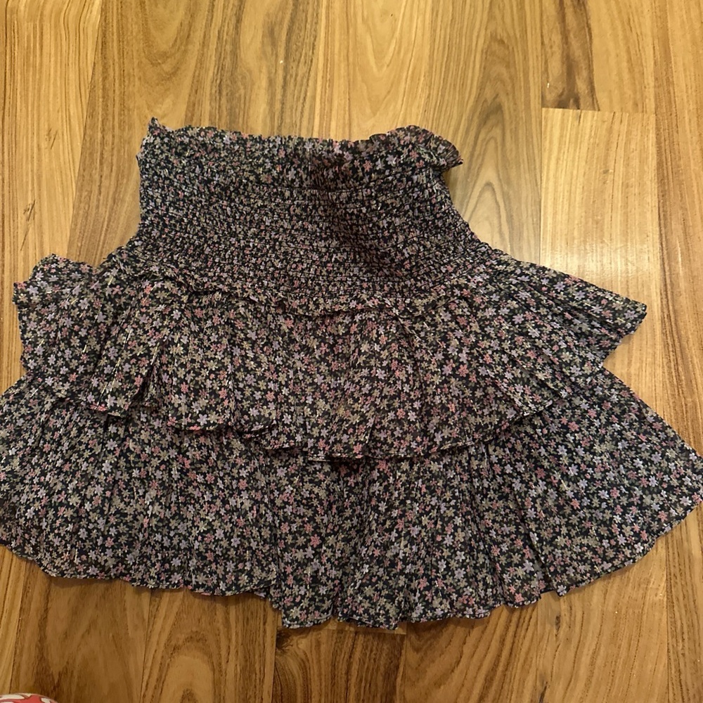 Chic Floral Ruffle Mini Skirt